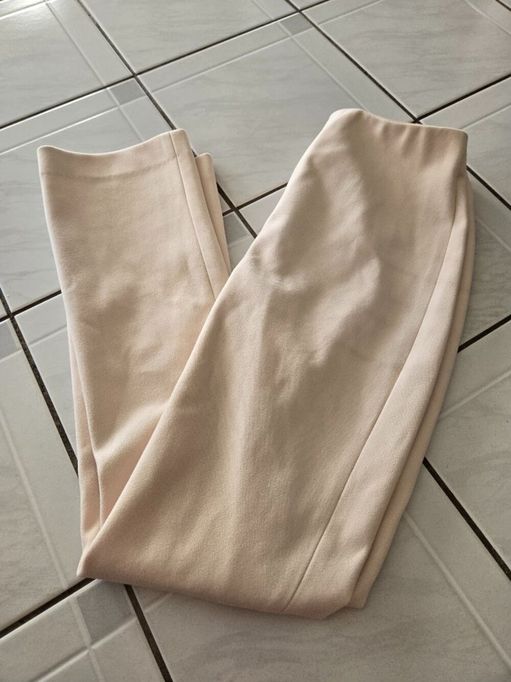 Tuckernuck Flare Leg Cream Colored Pants XS